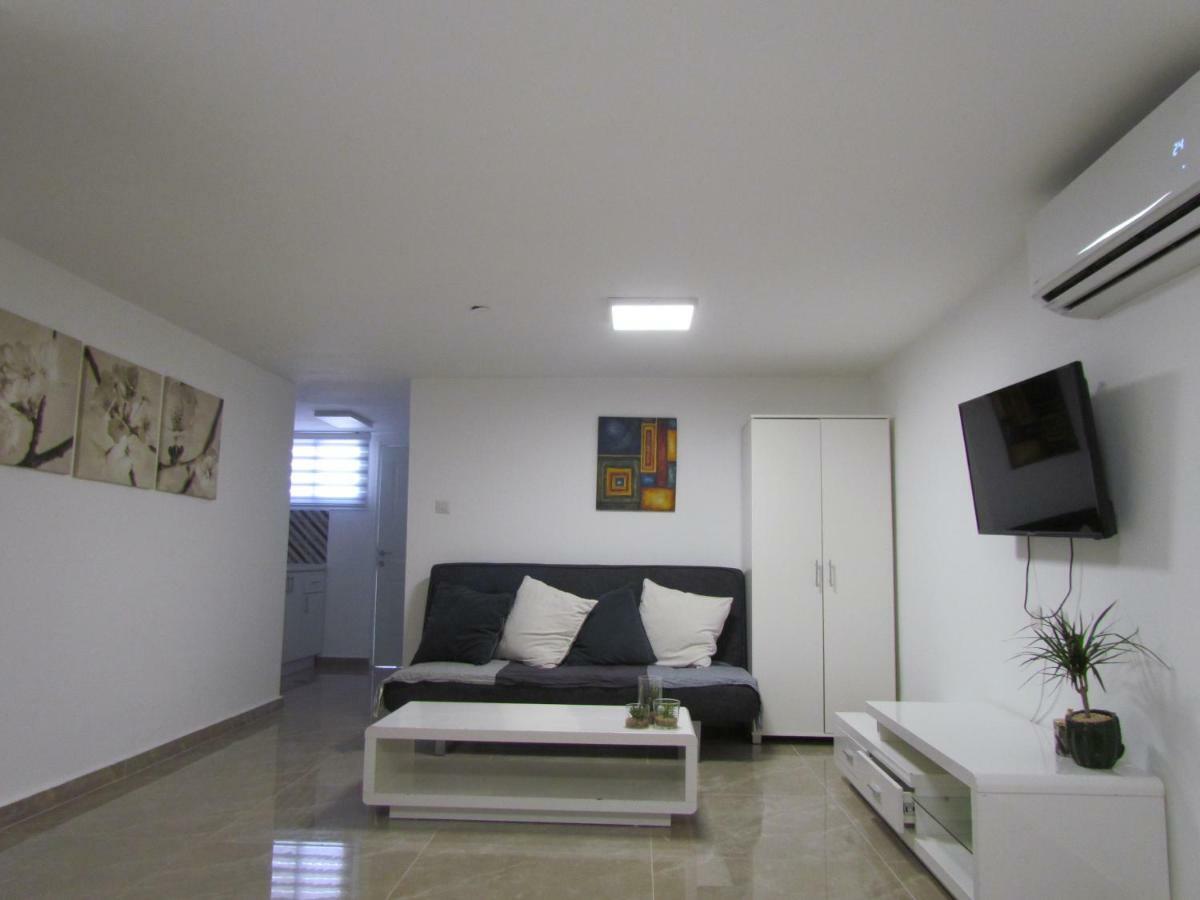 Eleni Apartment Ейлат Екстериор снимка